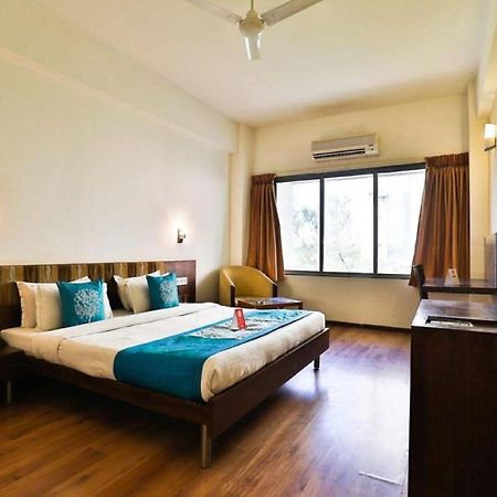 Hotel President Inn By Sky Stays Gandhinagar Exterior foto